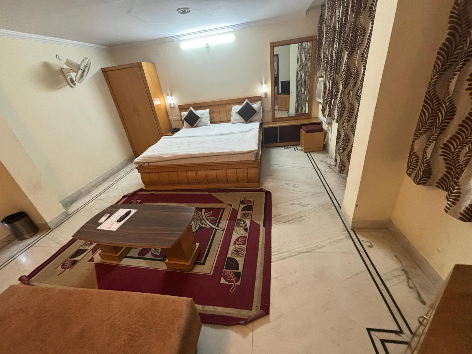 Hotel Siddhi Vinayak Station Road Τζαϊπούρ Εξωτερικό φωτογραφία